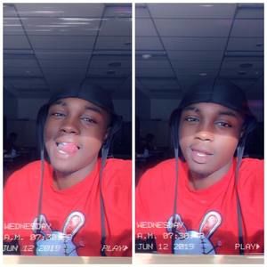 Meet your Posher, Akhêêm